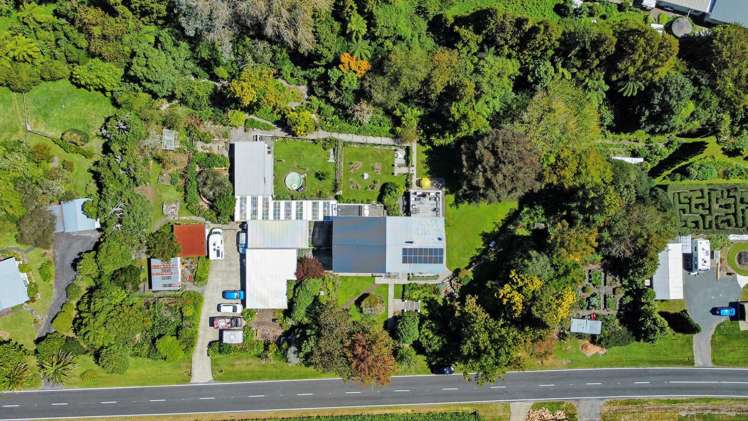 1324 Egmont Road Egmont Village_31