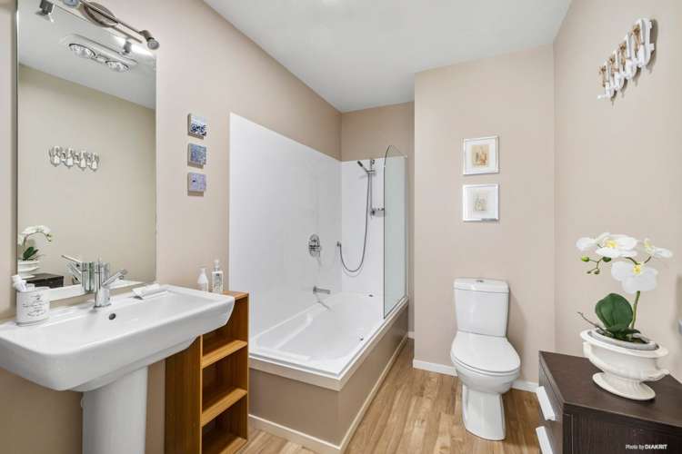 1686 East Coast Road Whakatiwai_8