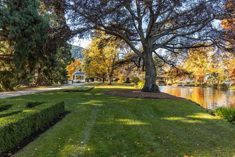 20 Park Street Queenstown_16