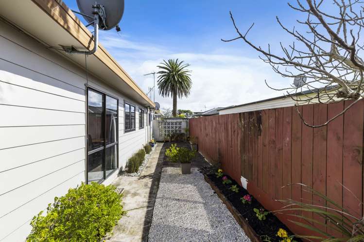 1/32 Cameron Street Papakura_11