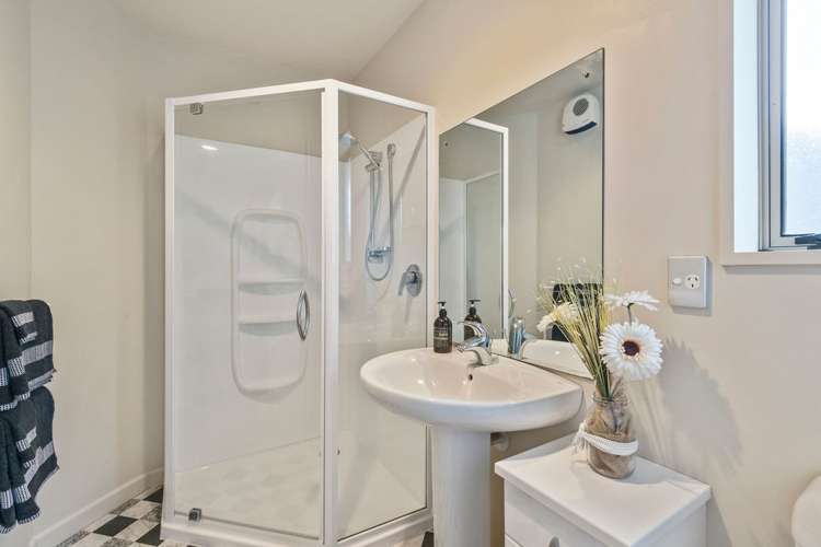 135 Memorial Avenue Burnside_10