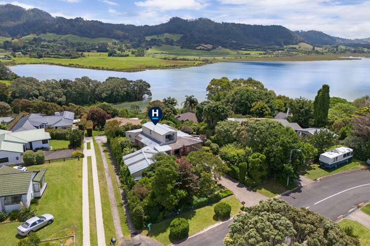 261 Tanners Point Road Katikati_18