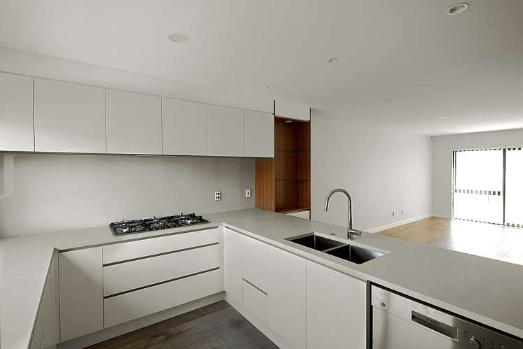 1 Meritage Lane Te Atatu South_3