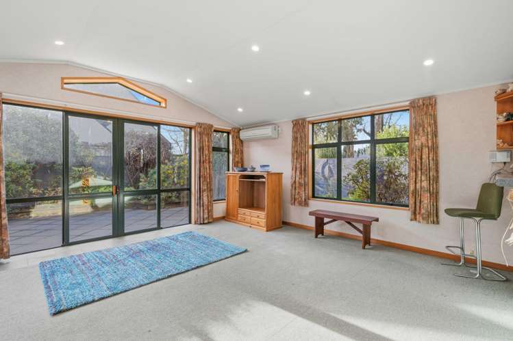 2 Glenroy Park Drive Waikiwi_2