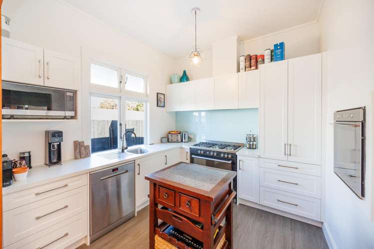 22 Matipo Street Takaro_13