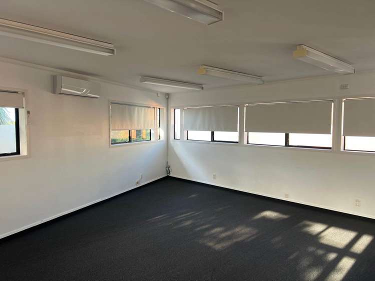 3 & 4/1 View Road Glenfield_6