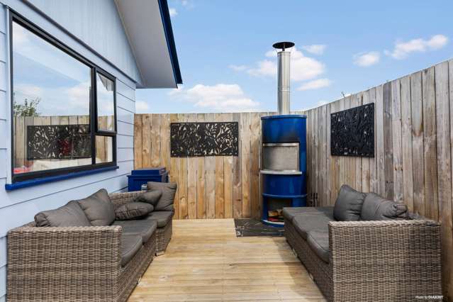 1/77 Santiago Crescent Unsworth Heights_2