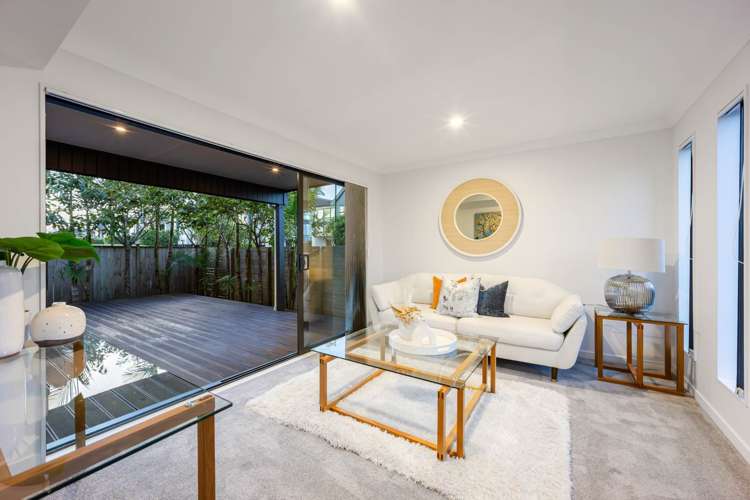 2 Irving Place Hobsonville_11