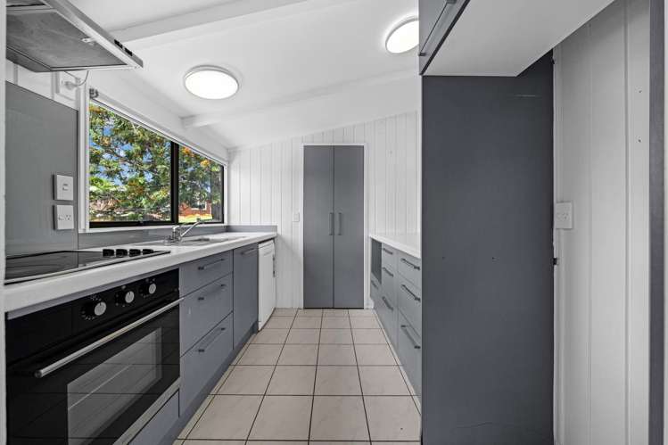 9 & 9A Sherie Place Howick_8