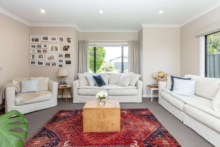 4 Portland Place Poraiti_11