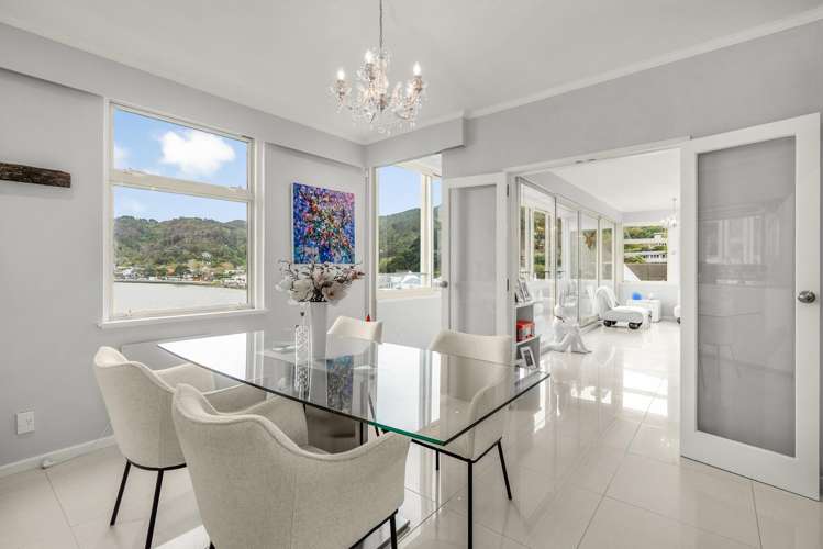 2/4 Gill Road Eastbourne_4