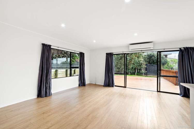 2/25 Witheford Drive Bayview_5