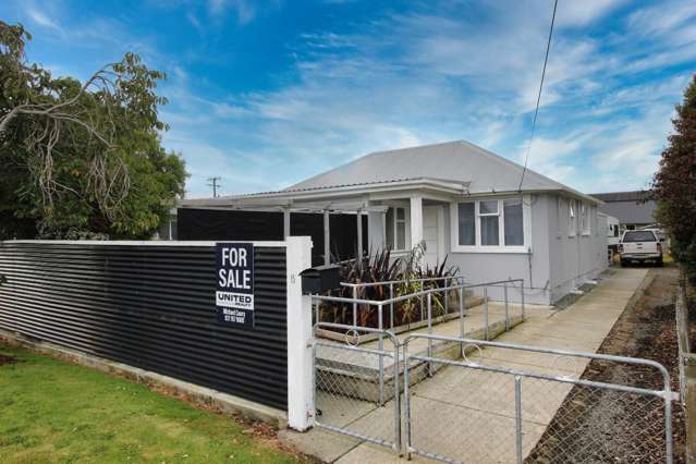Renovated & Priced to Sell: Incredible Value!