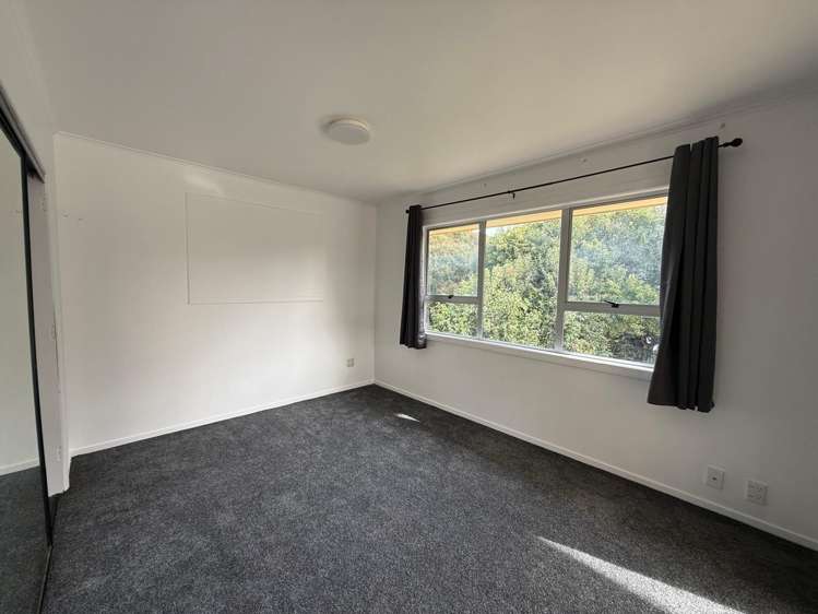 1 Buller Crescent Manurewa_4