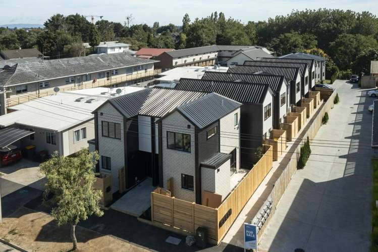 7/12 Charlemont Street 3295_13