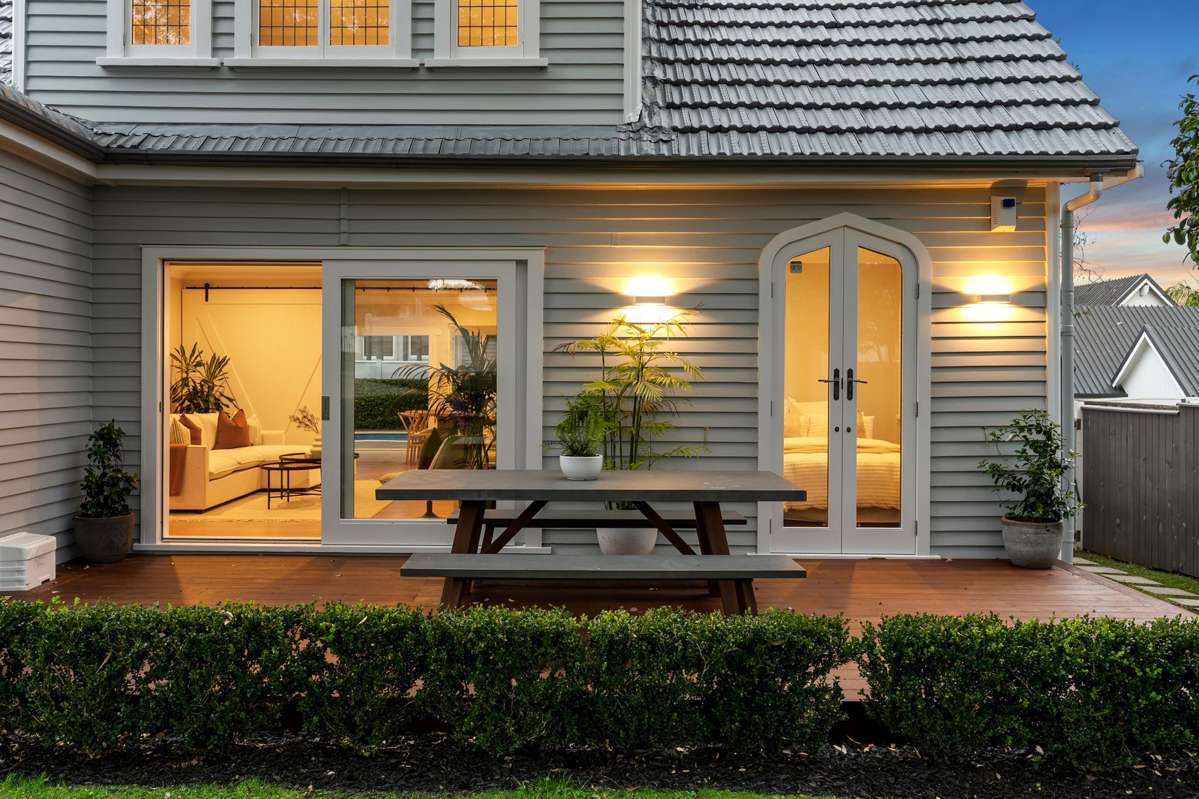 205 Hurstmere Road_2