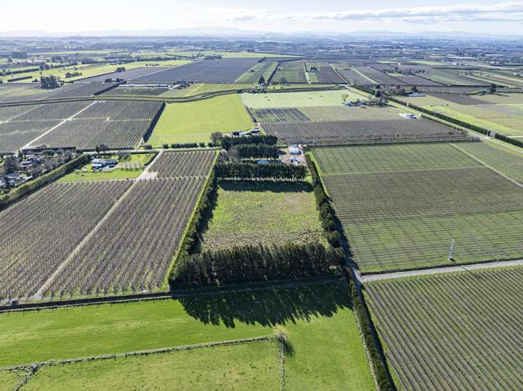 25 Stock Road Pakipaki_25