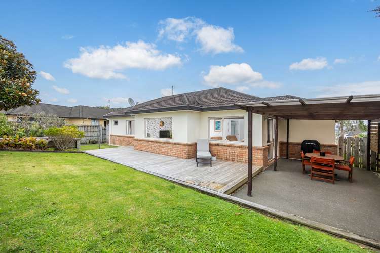 35 Rivervale Grove Stanmore Bay_15