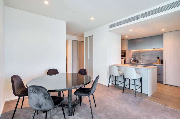 4901/10 Commerce Street City Centre_21