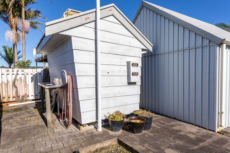 2 Norfolk Place Tairua_24