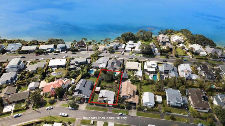 26 Merani Street Narrow Neck_13