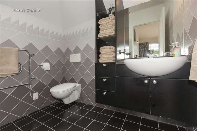 22 Martin Road Paraparaumu Beach_13