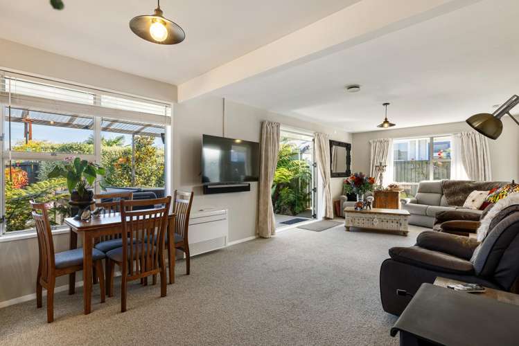 2/14 Apollo Place Papanui_4