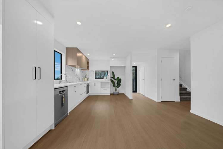 A-D/11&13 Kemp Road Massey_8