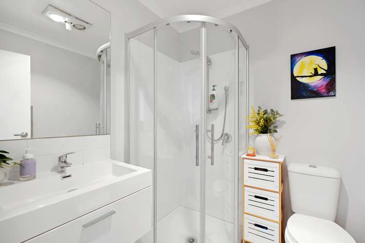 1/19 Onukutara Place Huntington_16