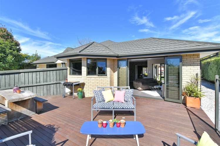 10 Paget Drive Woodend_13