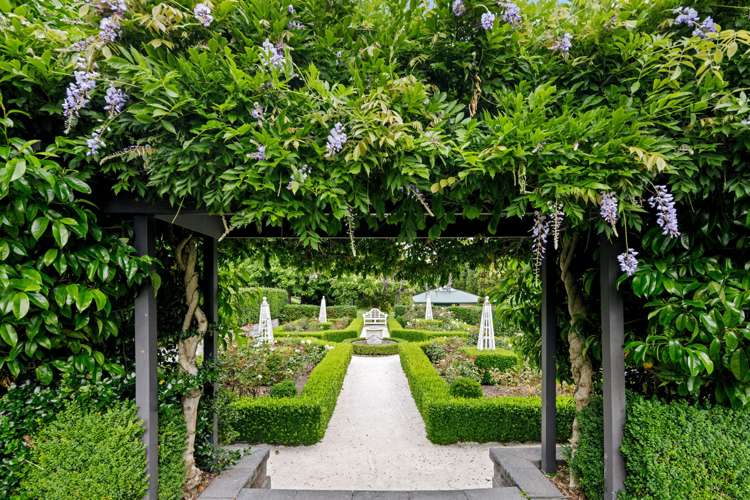 77 Harrowfield Drive Harrowfield_9