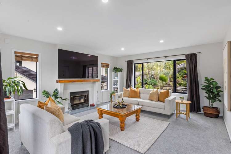 57 Waldorf Crescent Orewa_4