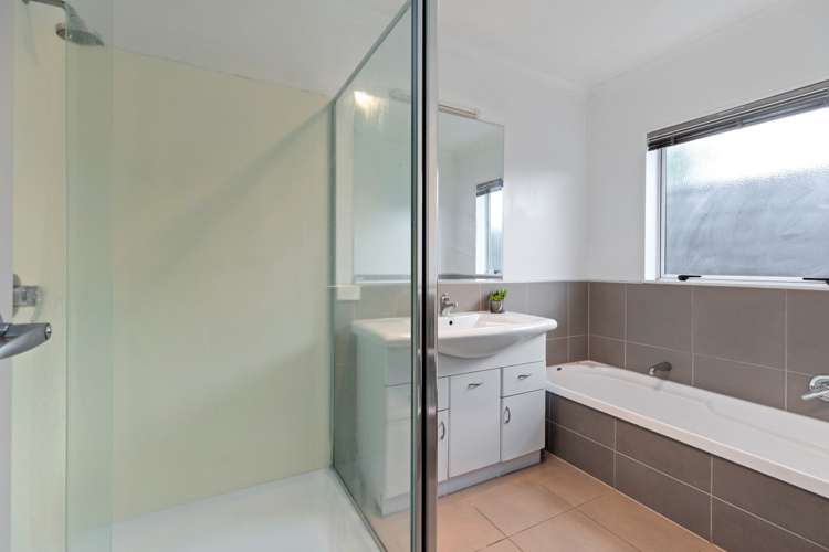 61c Queen Road Bellevue_12