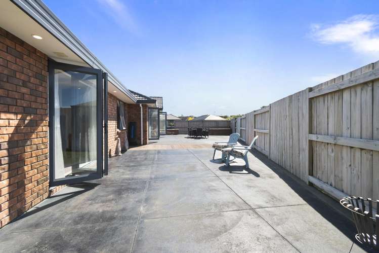 42 Peter Hall Drive Kelvin Grove_21