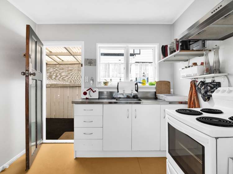 18a Sylvan Crescent Te Atatu South_14