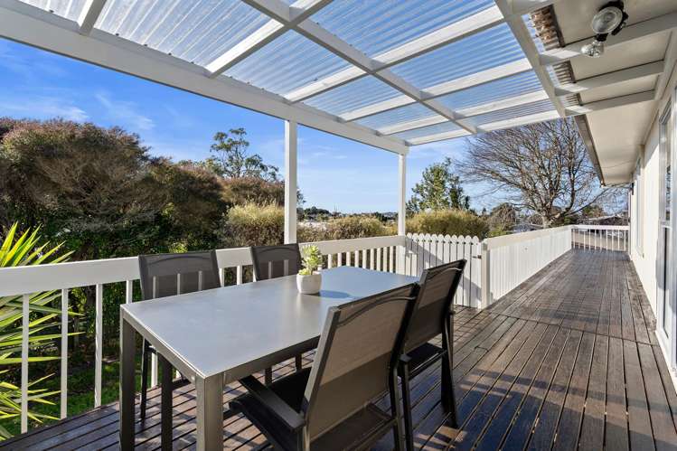 25 Dobell Road Stanmore Bay_16