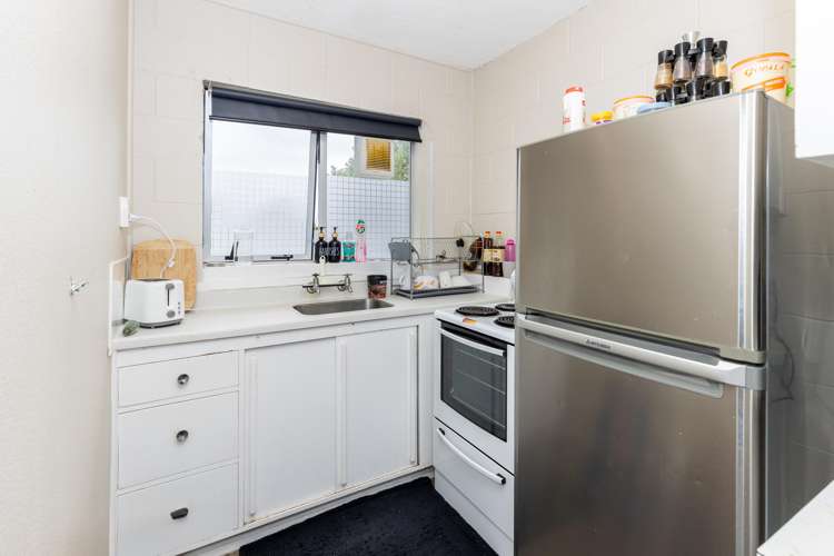 28 Wellington Street Hamilton East_7