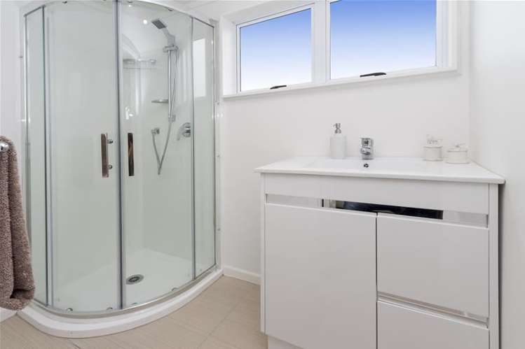 19a Frost Road Mount Roskill_16