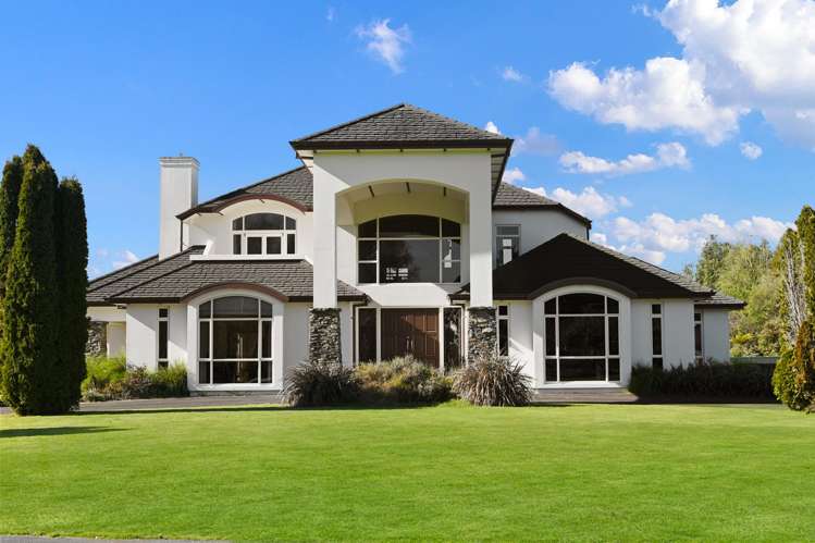 270 Holmwood Drive_2