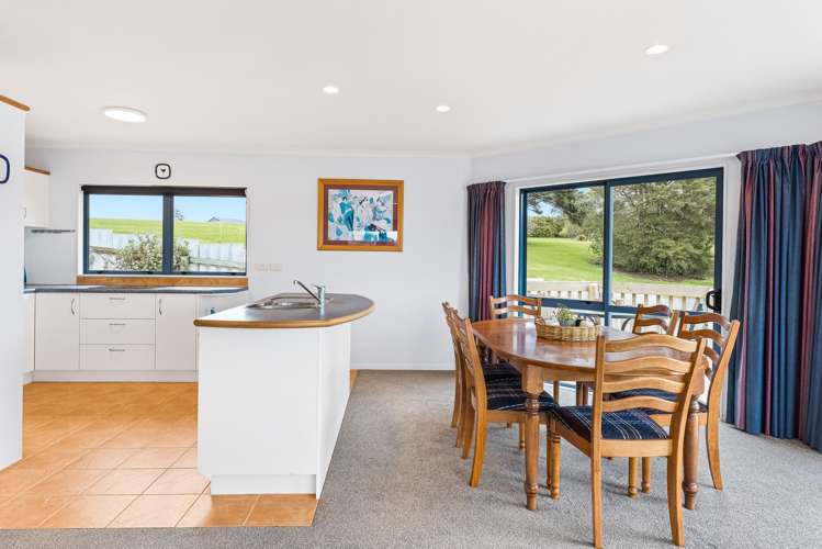 1b Triangle Road Massey_7