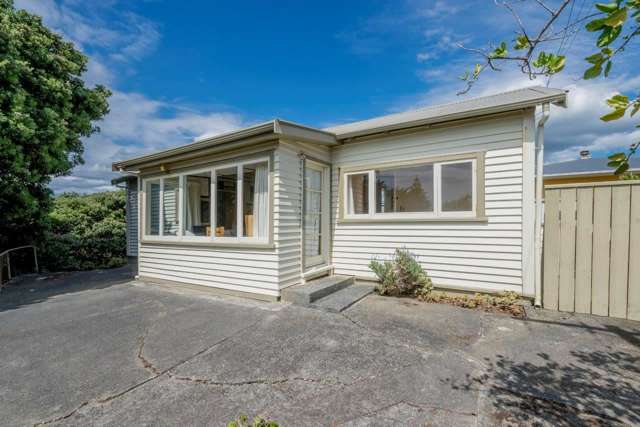 4 Tutere Street Waikanae Beach_1