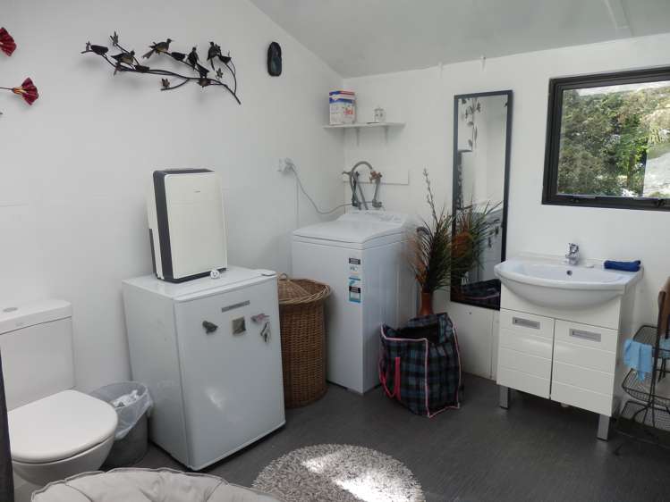 27 Andersen Street Reefton_11