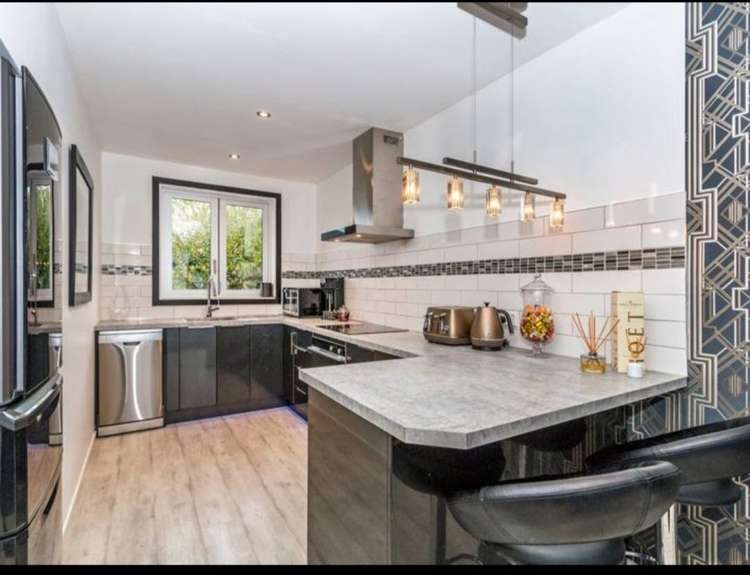 4/64 Avalon Street Richmond_1