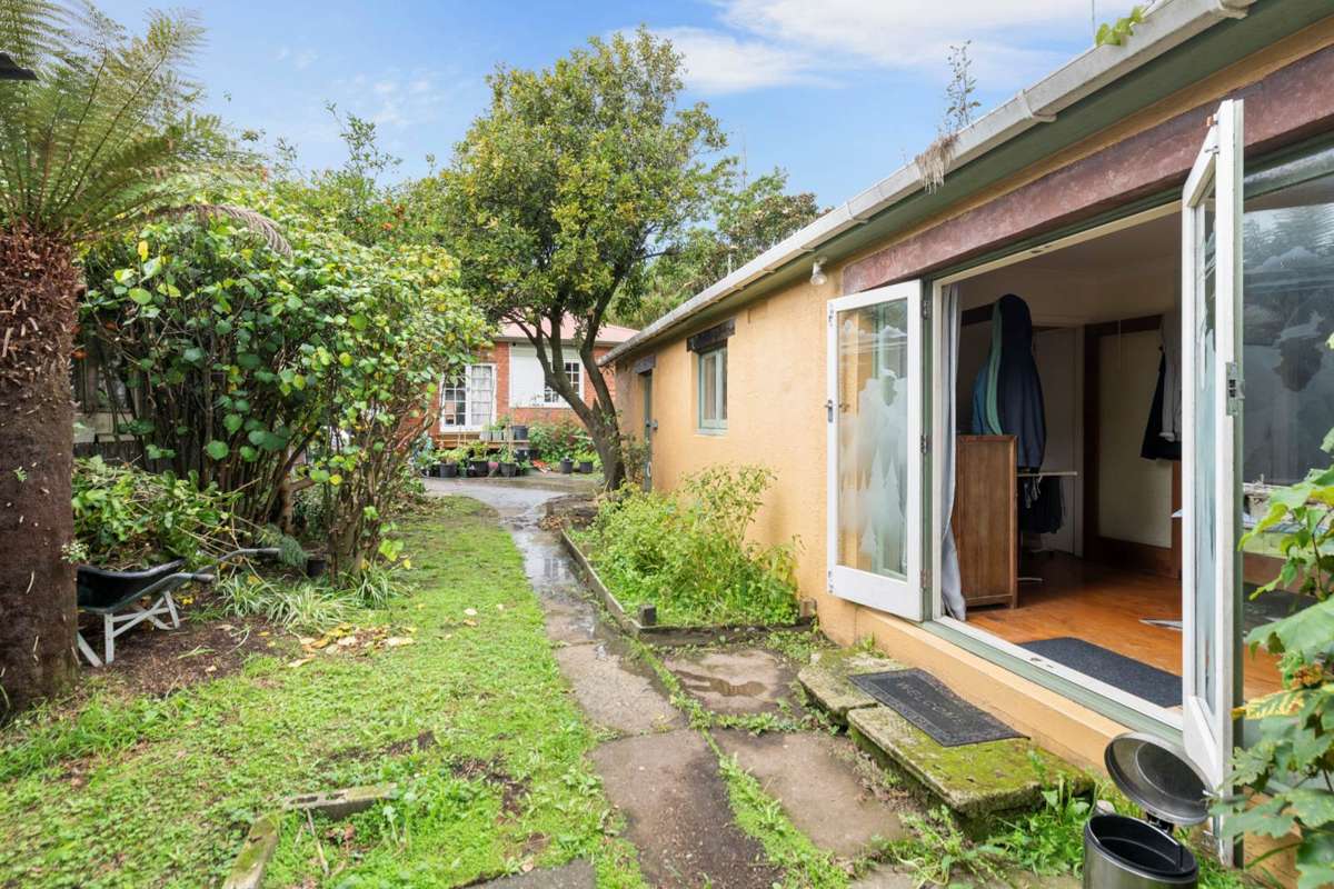 293 Massey Road_2