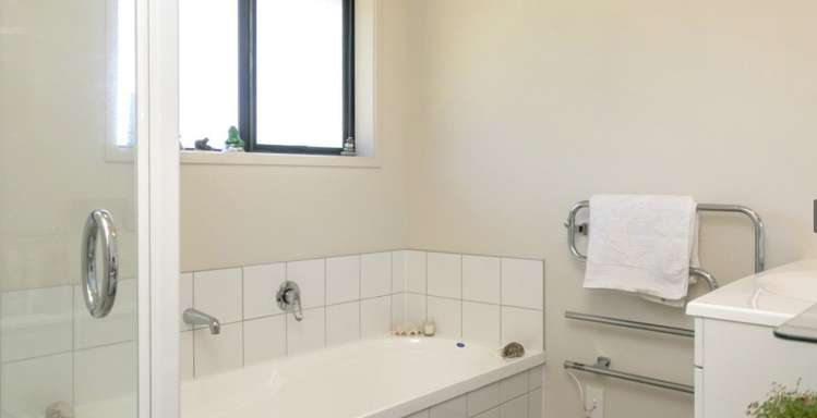 97 Parekaawa Drive 2645_11