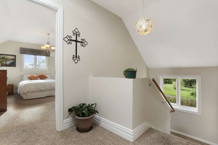 186 Boord Crescent Kumeu_22