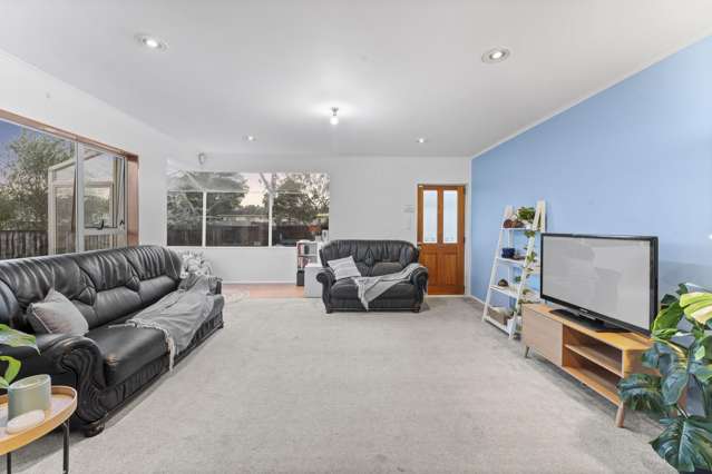 123 Universal Drive Henderson_1
