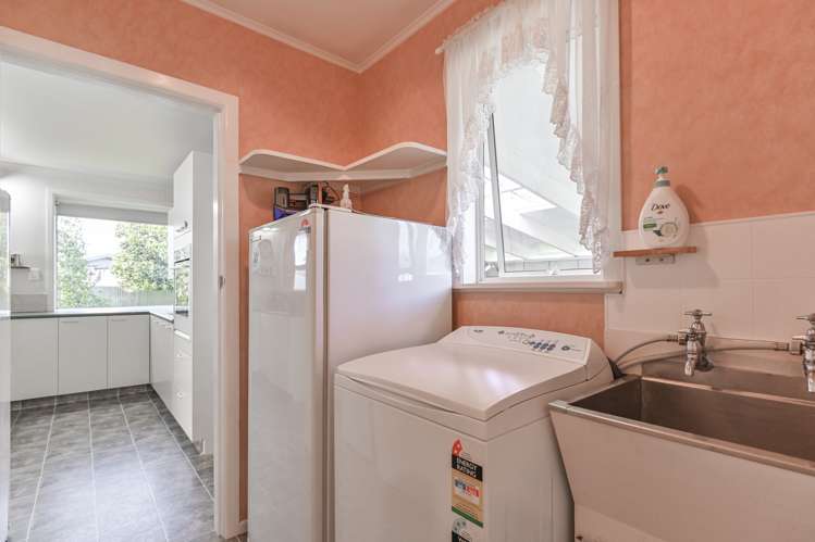 707 Collinge Road Mayfair_14