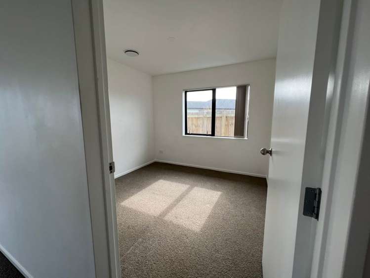 7 Opouatu Avenue Glenbrook_7