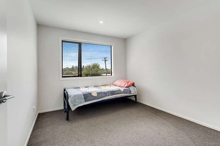 2/7 Dyer Street Whitiora_16